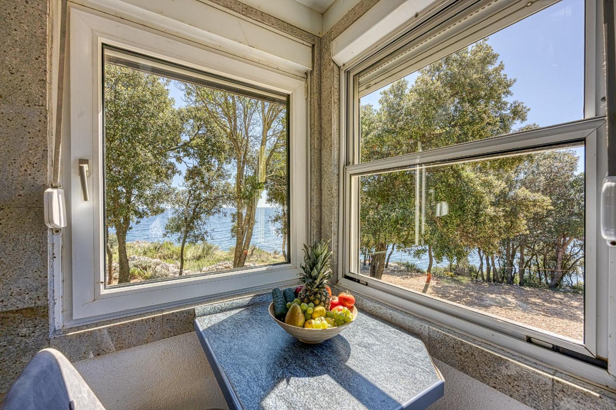 Cottage On The Kavran Beach Exterior foto